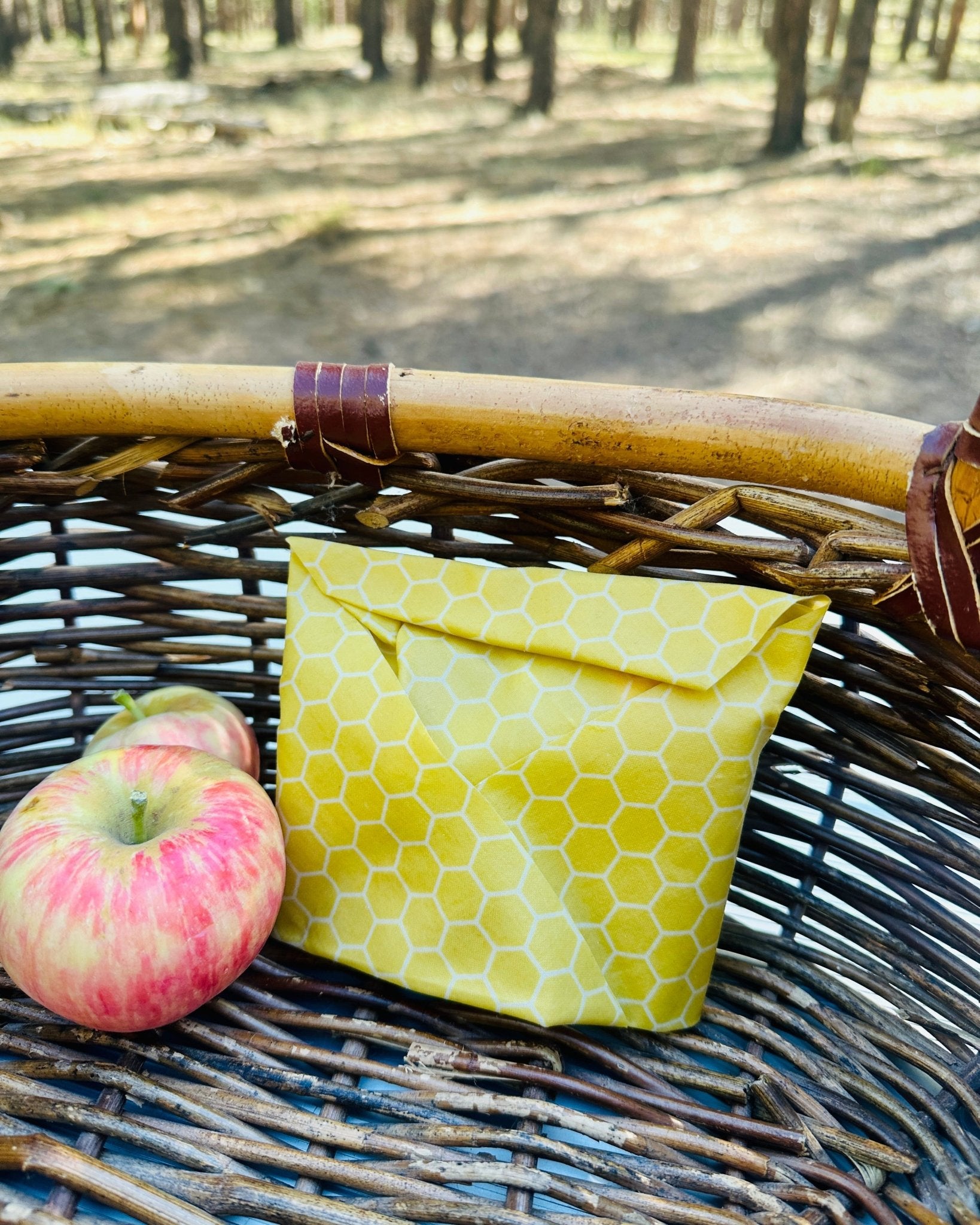 Bee Wraps. Reusable Beeswax Food Wraps. Sunbees in a Turquoise Sky - Kula Bee Goods